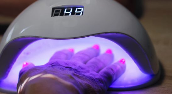 UV nail lamps linked to a risk of skin cancer