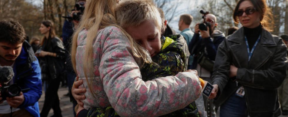 Ukraine a mothers long wait to find her children sent