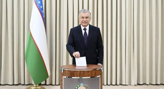 Uzbekistan the constitutional referendum allowing to strengthen the powers of