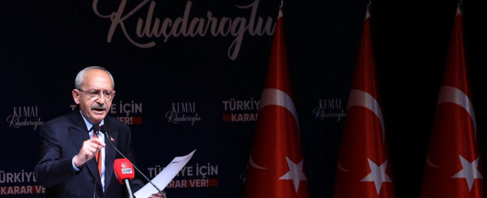 a few days before the second round Kilicdaroglu mobilizes at