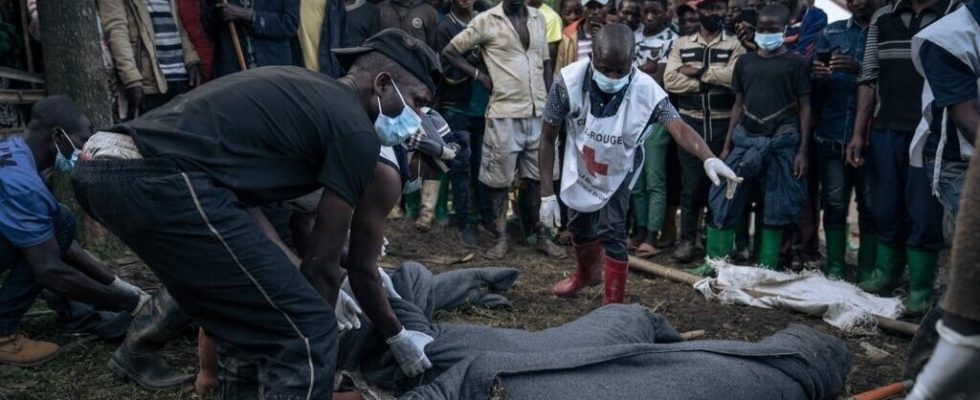 in Kalehe survivors are still looking for their missing relatives