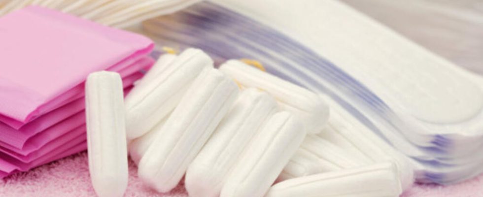 the economic crisis hinders womens access to menstrual hygiene