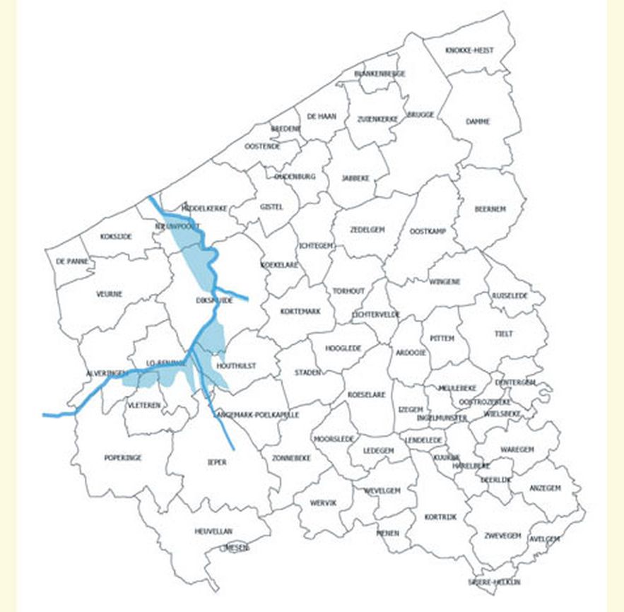 The map shows the western part of Belgium with the part on water after the 1914 defensive flood in the Yser