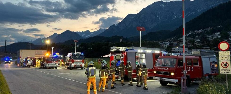 200 evacuated from trains in Austria