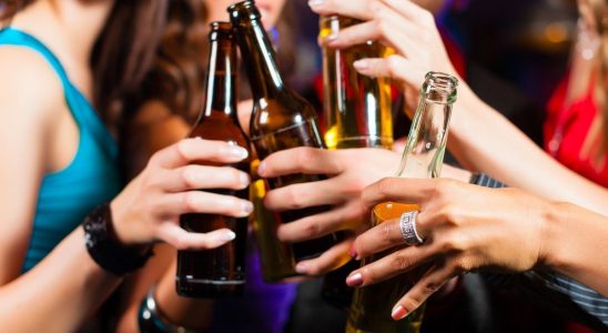 Alcohol 22 of French people exceed the recommended consumption limits