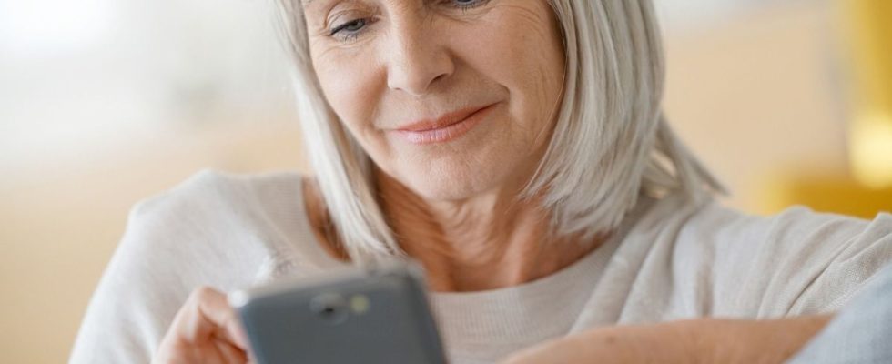 Alzheimers a cell phone test could help diagnose the disease