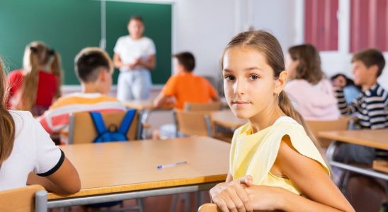 Asbestos many schools in France would still be affected by