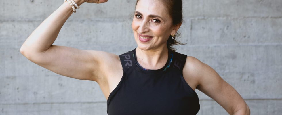 At 60 this grandmother succeeded in her challenge by losing