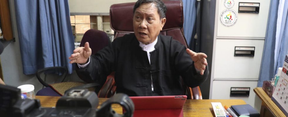 Burma Human Rights Watch denounces the intimidation of opponents lawyers