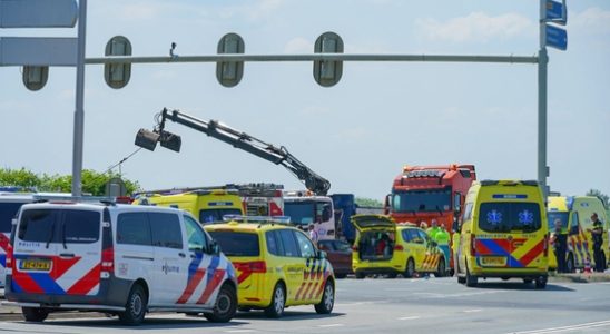 Bystanders help free man after Loenersloot accident These people deserve