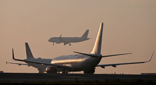 Canceled flights when French strikes disrupt global air traffic