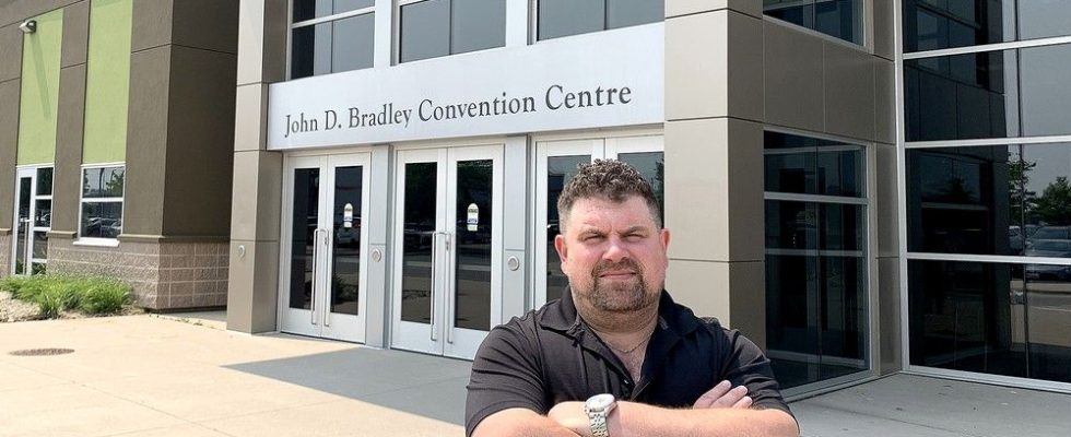 Chatham Kent to seek shorter convention center contract extension