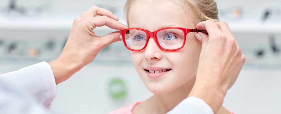 Childs sight how to detect a vision disorder