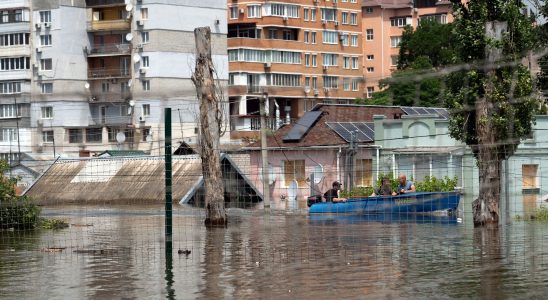 Dam destroyed in Ukraine bombings affect evacuations of civilians