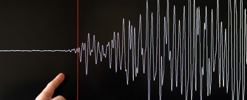 Earthquake in western France one injured and extensive material damage