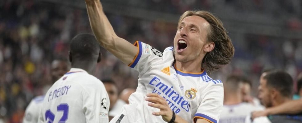 Foot Luka Modric extends at Real Madrid until June 2024