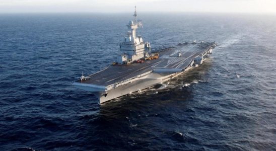 France towards two new aircraft carriers to replace the Charles