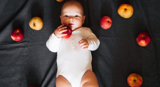 Fruit names for babies high as 3 apples