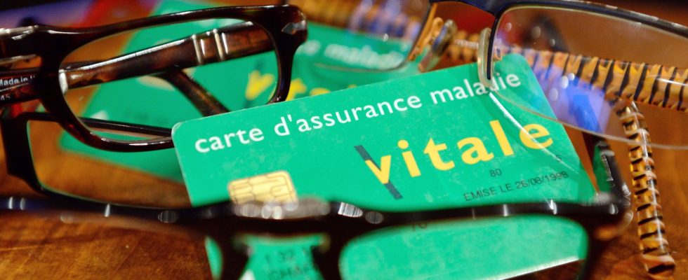 Fusion card Vitale identity card why health insurance is very reluctant