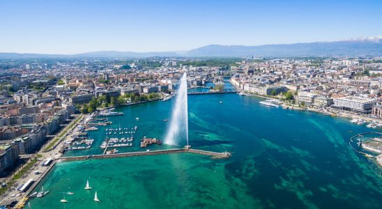 Geneva water jet