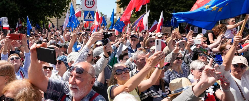 Half a million Poles in protest against the government