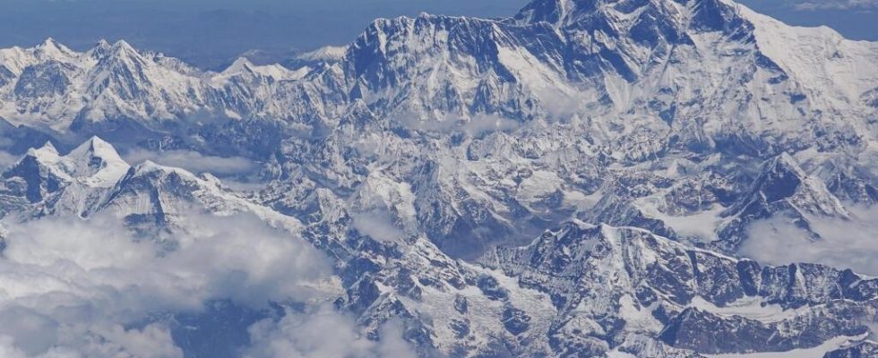 Himalayan glaciers are melting at unexpected speed study finds