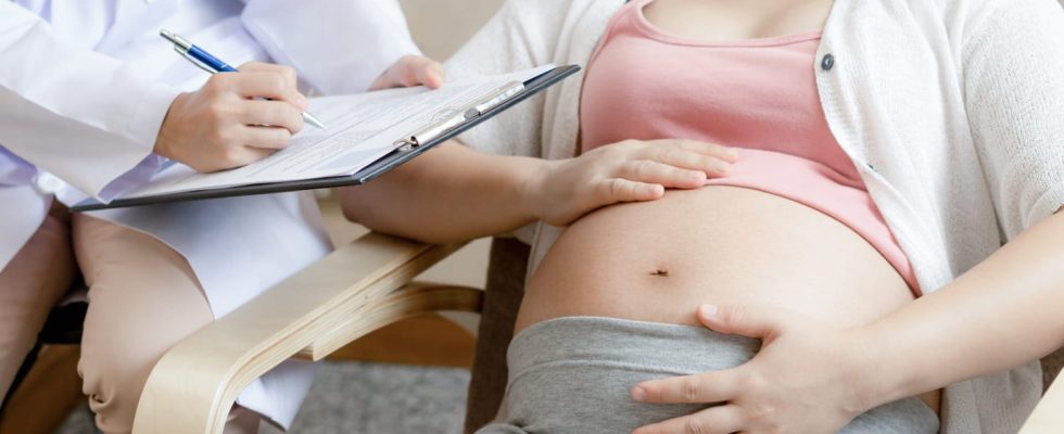 How are pregnancy medical expenses reimbursed