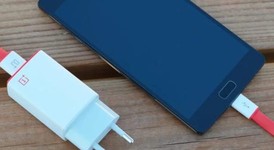 How much does it cost to leave your phone charger