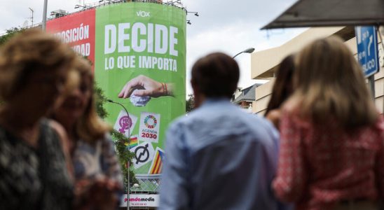 In Spain strong reactions against the election of the president