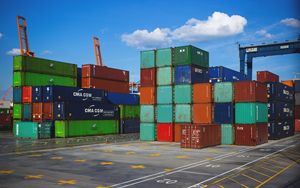 Istat exports and trade balance grow in May