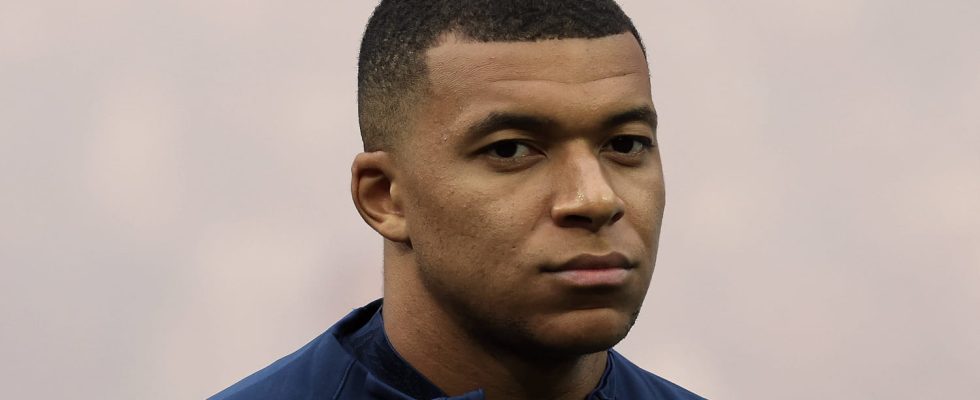 Mbappe Maignan Footballers take a stand after the death of