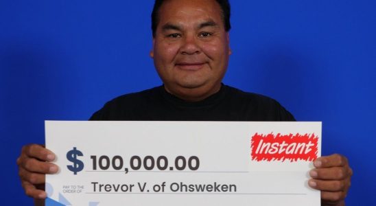 Ohsweken man wins 100000 on lottery ticket