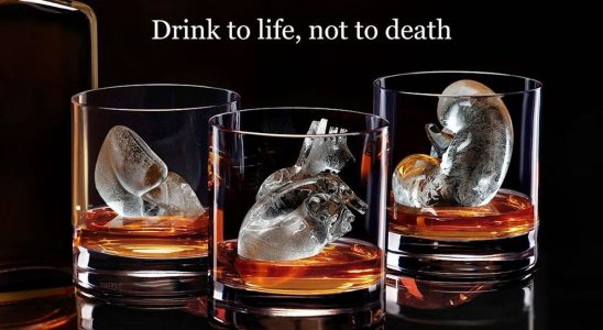 Organ shaped ice cubes to raise awareness of excessive alcohol consumption