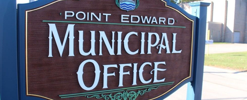 Point Edward council appointees election runner up as councilor exits