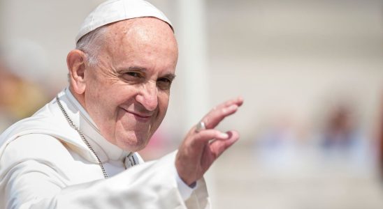 Pope Francis to undergo emergency surgery for strangulated hernia