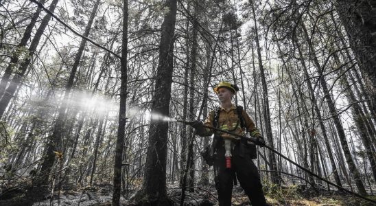 Quebec in a critical situation thousands of evacuees