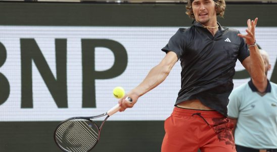 Roland Garros 2023 LIVE Swiatek in the semi final Zverev against