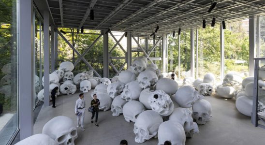 Ron Mueck at the Cartier Foundation