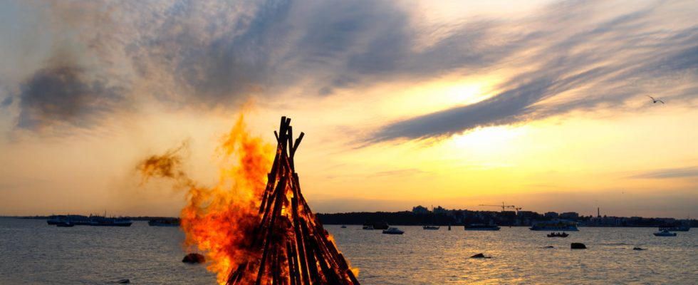 Saint Jean 2023 date fire tradition history