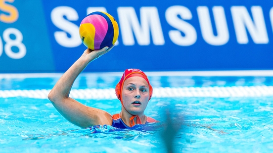 Sarah Buis with Orange to World Cup Finals