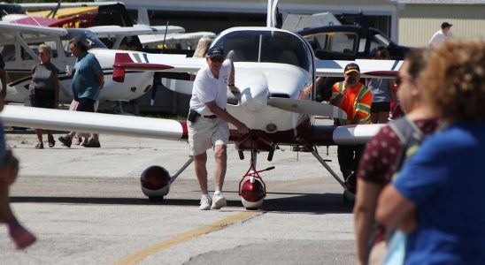 Sarnia airport fly in returning to August