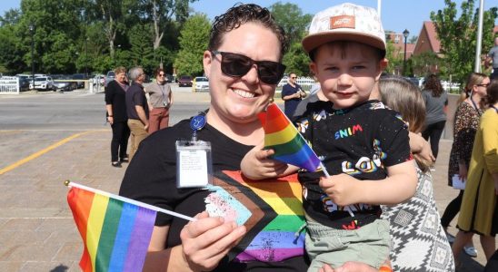 Sarnia shows Pride flag skips drama