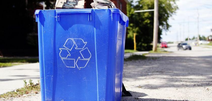 Sarnia transferring recycling collection responsibility