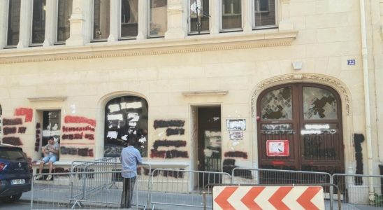 Senegalese consulate in Paris closed after acts of vandalism