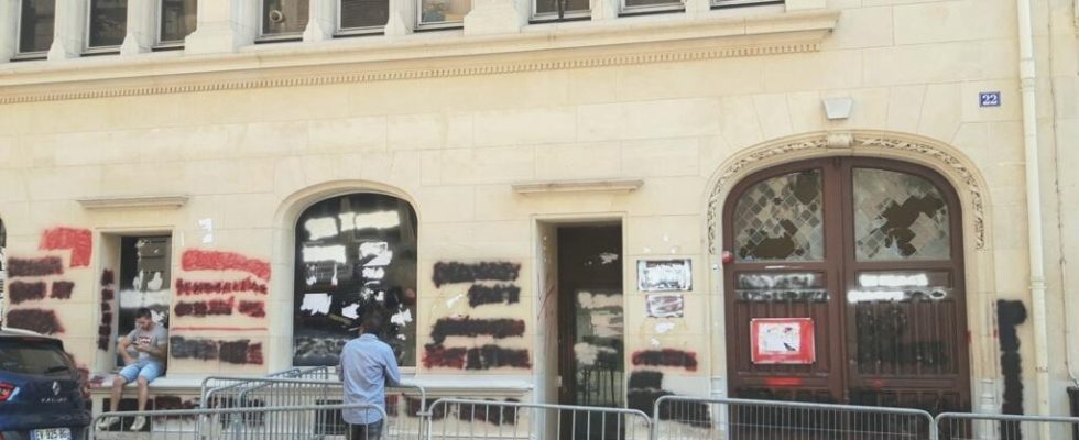 Senegalese consulate in Paris closed after acts of vandalism