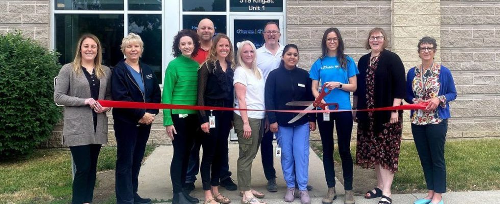 Something to smile about Public health opens new dental clinic