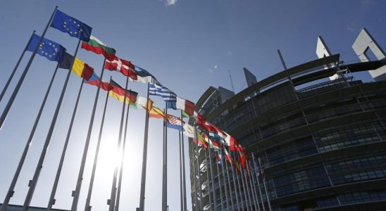 The European Parliament adopts a bill to regulate artificial intelligence