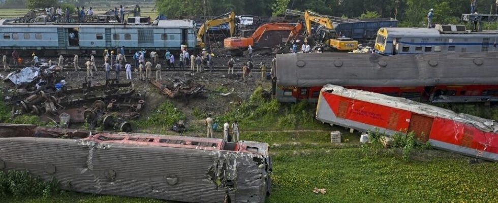 The cause of the train disaster in India linked to