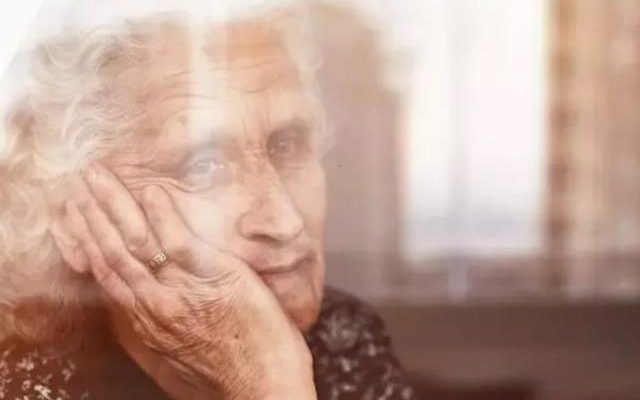 The first sign of Alzheimers appears years before the disease