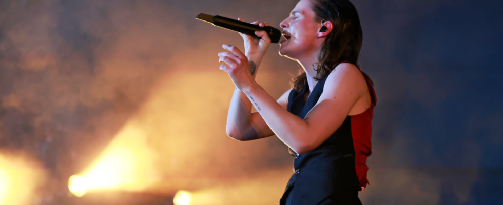 The intense inner journey of Christine and the Queens with